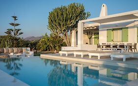 Villa Maria Paros